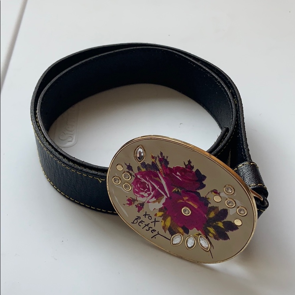 Betsey Johnson belt